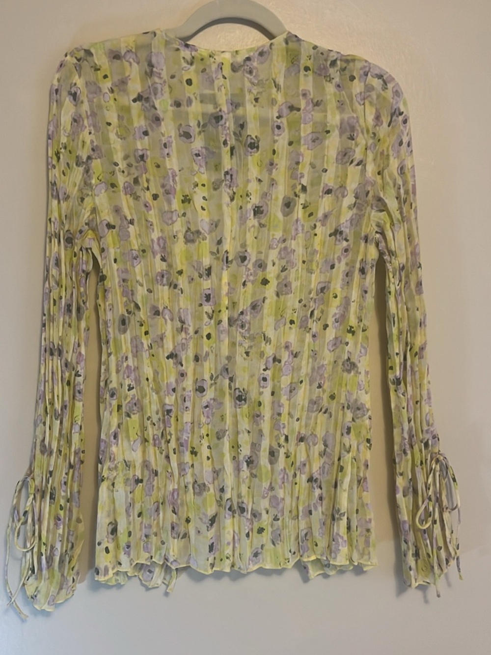 H&M Yellow Floral Sheer Tie-Front Plisse Blouse - Picture 6 of 6